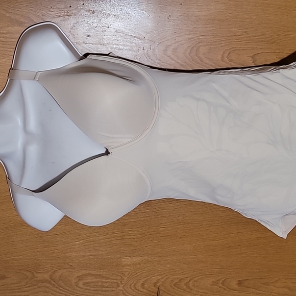 Maidenform Shaper - Picture 2 of 8